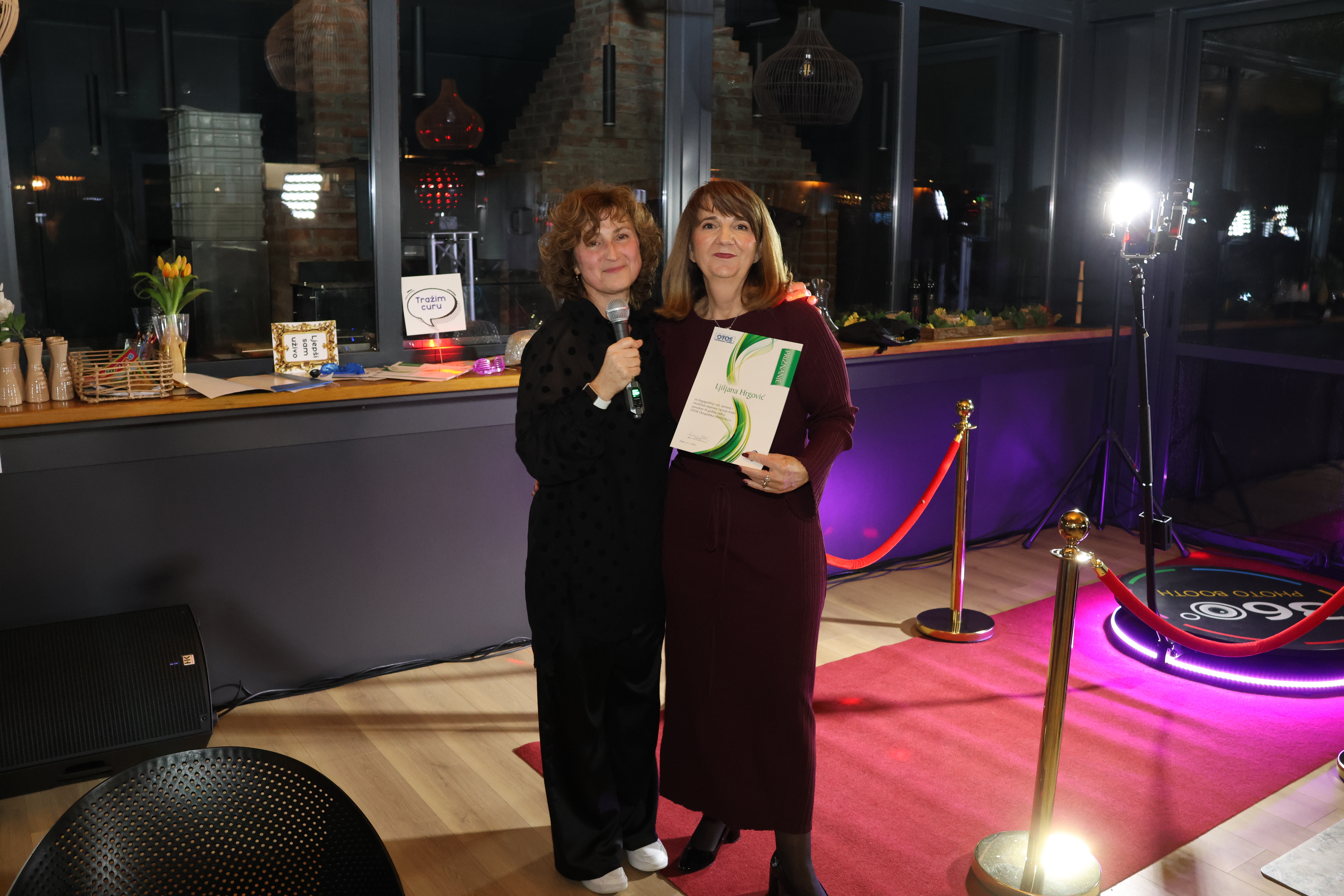 Opcionalni opis fotografije